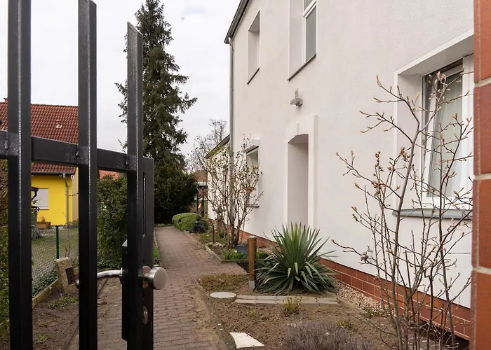 Rosewood By Comfort Housing - 2 Bedroom Διαμέρισμα *