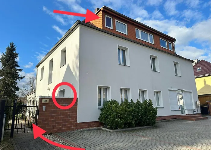 Rosewood By Comfort Housing - 2 Bedroom *